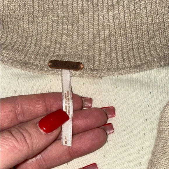 Free People Stylish Beige and Brown Button-Up Cardigan - Picture 4 of 9